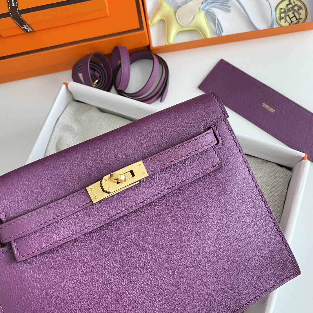 Hermes Kelly Danse Evercolor Bag In Purple Color